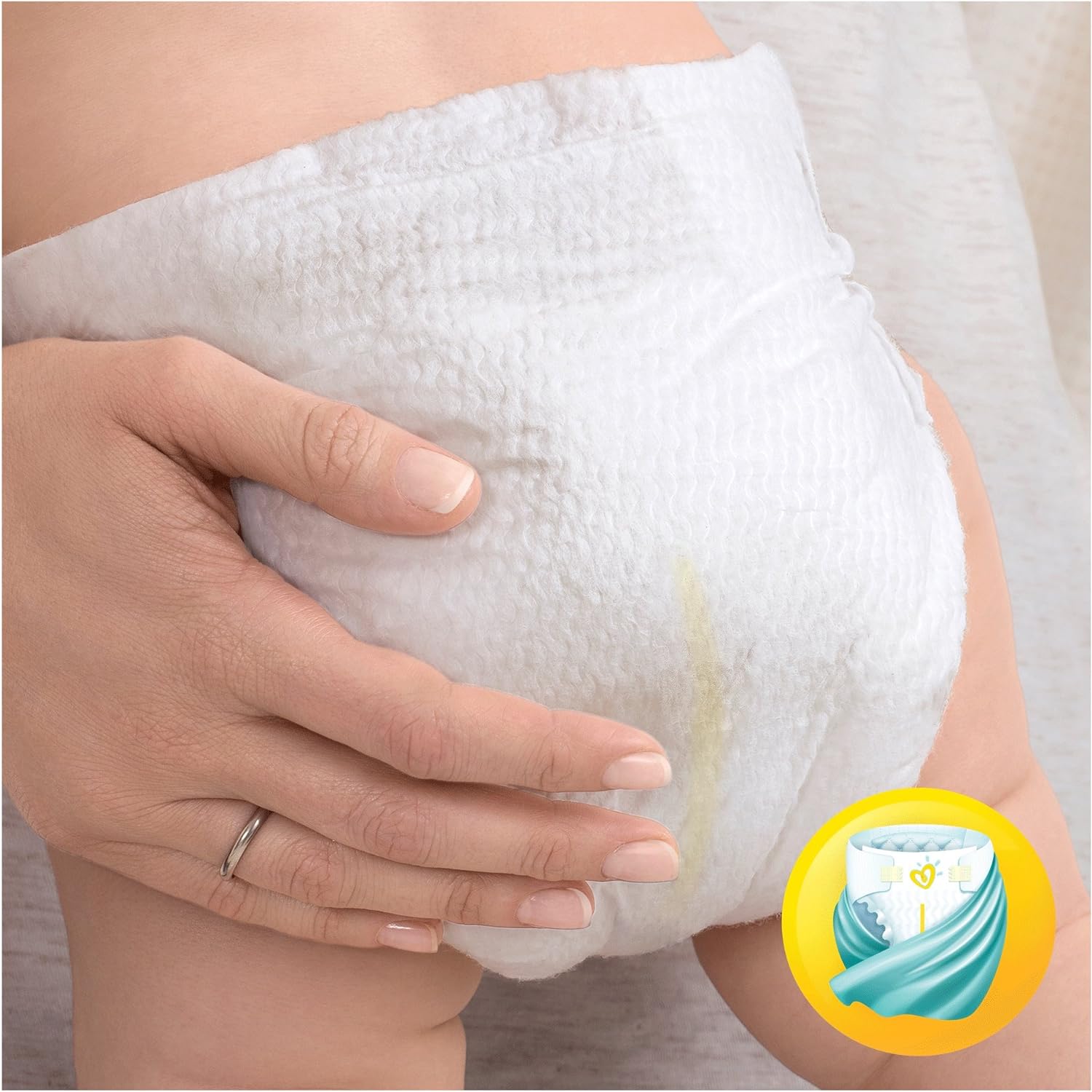 Pampers Premium Protection Baby Nappies, Size 0 Micro (1.5-2.5 kg) Carrying Pack, Pack of 1 (1 x 24 Items) - Image 5